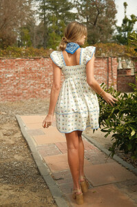 010425_LAhouseWebCrop1-876_1068x.jpg