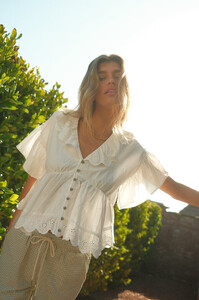 010425_LAhouseWebCrop1-934_1068x.jpg