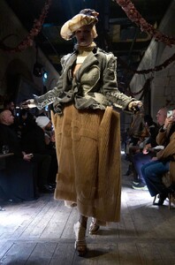 1-daimy-v-maison-margiela-couture-micha-models.jpg