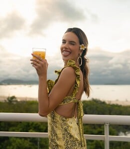 [2024.12.31] alessandraambrosio_472339475_18480911632000670_7117622881246158484_n.jpg