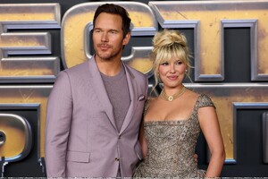 2025-02-25T033546Z_2082429345_RC2E1DA54ZCJ_RTRMADP_3_FILM-ELECTRIC-STATE-PREMIERE.jpg