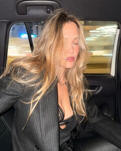 [2025.01.02] barrefaeli_472087155_1364017625036508_3001027492364361638_n.jpg