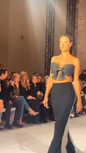 [2025.01.28] alessandraambrosio-vintage_ale_DFYflFYhZrj.jpg