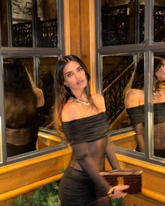 [2025.01.01] sarasampaio_472196408_18484843453058288_517567126960844773_n.jpg