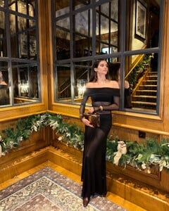 [2025.01.01] sarasampaio_472310509_18484843243058288_8133014821811454035_n.jpg
