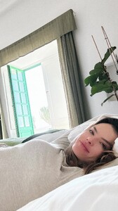 [2025.02.06] alessandraambrosio_3562109019243450185.jpg