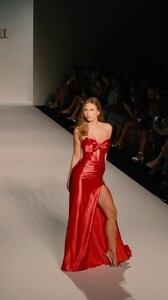 2025_02.08sherrihill_DF1acz6Jo58.thumb.jpg.19ddd4d00bdae4b85ea67e3008951b04.jpg