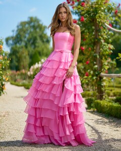 [2025.02.10] sherrihill_477126284_18497572276046023_6763848381836092185_n.jpg