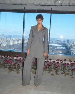 [2025.02.11] carolinaherrera_474864190_1144131927444602_5912710259312153517_n.jpg