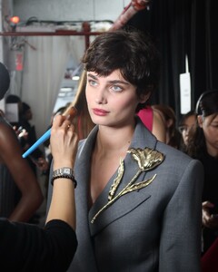 [2025.02.11] taylor_hill_479430344_18490836286024492_720311600653958471_n.jpg