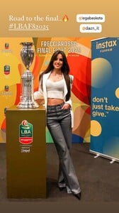 [2025.02.15] giusymeloni_3568830204244996139.jpg