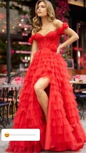 [2025.02.18] sherrihill_3571144736578675501.jpg