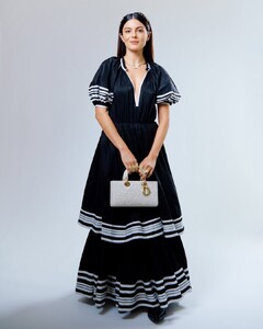 [2025.02.21] dior_480656375_18499662913056491_1831296502615229998_n.jpg