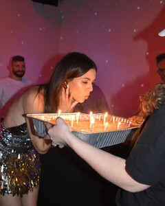 [2025.02.21] victoriajustice_480804380_18578186620006824_8578562440724064645_n.jpg