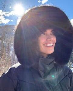 [2025.02.26] sarasampaio_481599217_18494659936058288_2388500749197042721_n.jpg