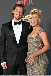 2201260976.jpg