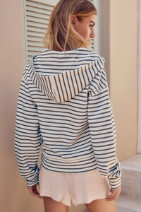 443977s3.jpg