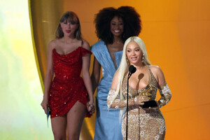 563141768_beyonce_-33.jpg
