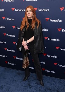 564925567_emma-3.jpg