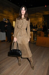 565844264_emily-4.jpg