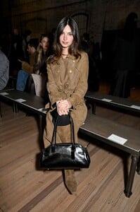 565844462_emily-15.jpg