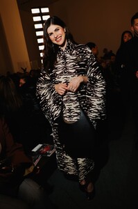 565899277_alexandra-4.jpg