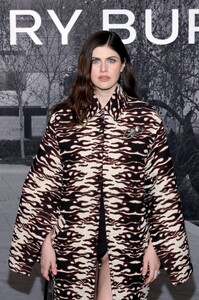 565899296_alexandra-8.jpg