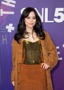 567742729_jenna3-2.jpg