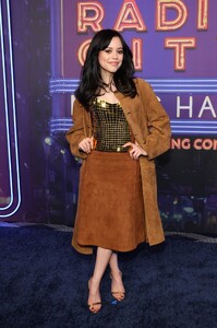 567753236_jenna5-2.jpg