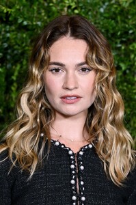 568270027_lily-10.jpg