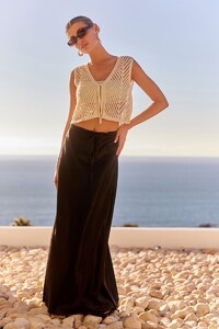 569348s3.jpg