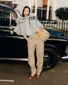 Anhonortobepartofthelovelyvignettesfor@BurberrysLondoninLovecampaignandshareanumbrellawith@naomiThan-ryoneatthebrandandtheteamof@drewvickers@shioritakahas.thumb.jpg.7d495286ee7b2e011c299aedacd65481.jpg