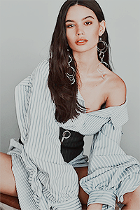 Anne De Paula3.png