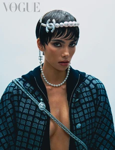 Cindy-Mello-en-Vogue-Belleza-Mexico.thumb.webp.8abc51b266bb650c2a41e5b3a17fc9e2.webp