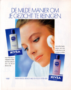 CpBeautyNL0987_06.thumb.jpg.7f4c0848da585e669a749f0136d84701.jpg
