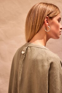 D83891s5.jpg