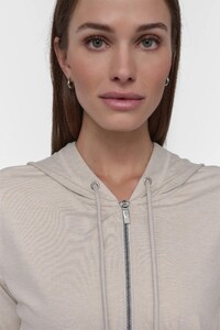 DKNYDP30324_12_DP5J9558_KOV_ALT1.jpg