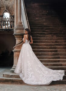 DP402-Belle-03__27570.jpg