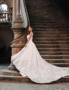 DP402-Belle-04__57462.jpg