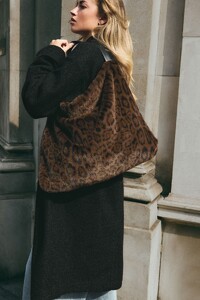 E15460s2.jpg