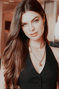 Nadia Ferreira1.png