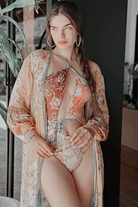 Nadia Ferreira2.png