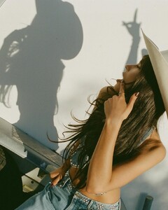 New%20%40goodamerican%20campaign%20shot%20by%20%40samdameshek%20creative%20directed%20by%20%40elisha__h%20and%20I-8.jpg