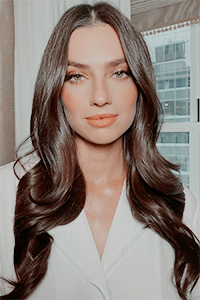 Nicole Harrison1.png