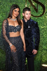 Priyanka_Malaysia_281429~50.jpg