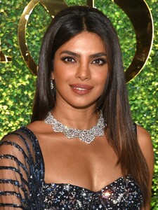 Priyanka_Malaysia_28729~79.jpg