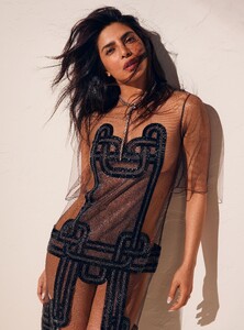 Priyanka_Malaysia_28929~70.jpg