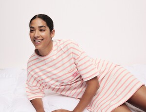 Pure-Cotton-Striped-Nightshirt.thumb.jpeg.f4bfde3f409a3c7fbef2c789a56db82a.jpeg