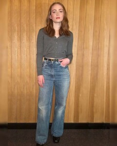 Sadie x PradaCasual cool for @jimmyfallon  Hair- @tommy_buckett Makeup- @marywilesmakeup Styling assistants- @ashleyafriyie @paigeholtz @athinavh3 cc- @sadiesink_ @prada (1).jpg
