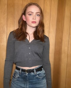 Sadie x PradaCasual cool for @jimmyfallon  Hair- @tommy_buckett Makeup- @marywilesmakeup Styling assistants- @ashleyafriyie @paigeholtz @athinavh3 cc- @sadiesink_ @prada.jpg
